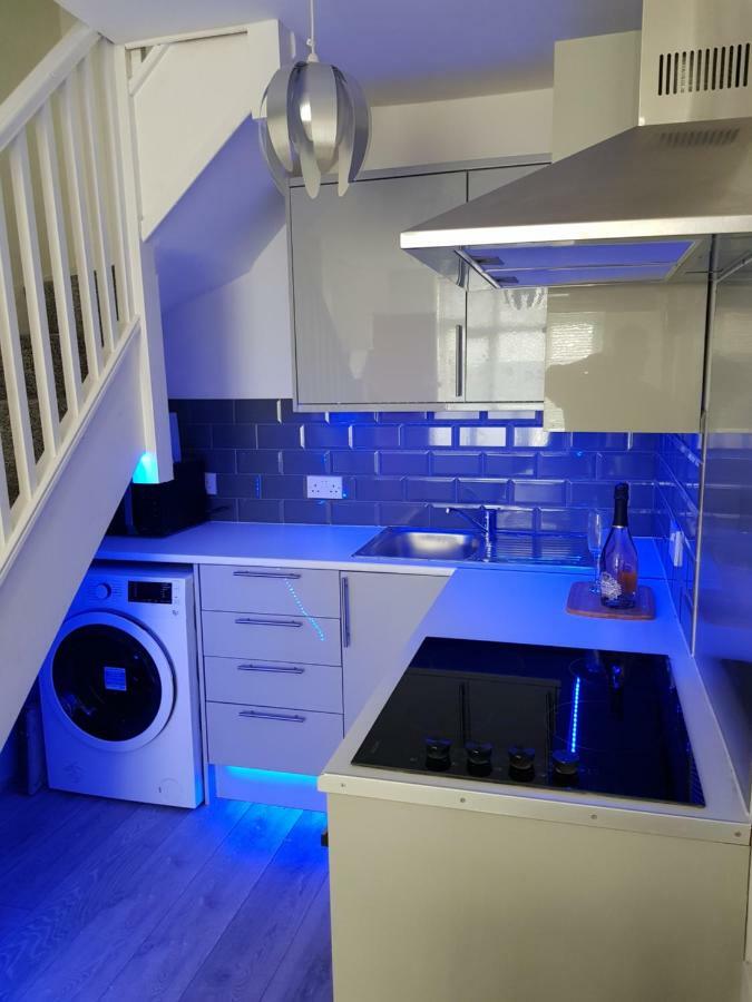 Webb Place 2 Bedroom Apartment ! Croydon Eksteriør bilde