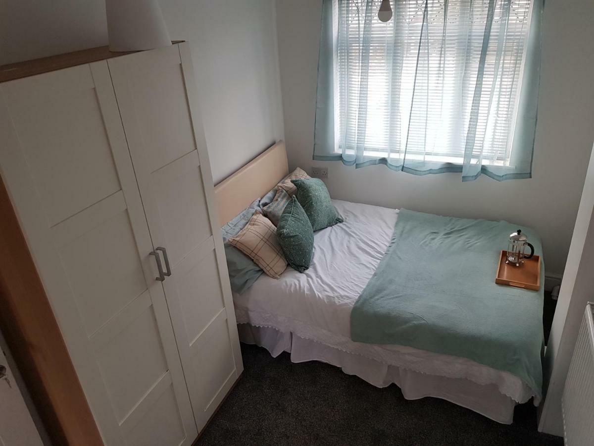 Webb Place 2 Bedroom Apartment ! Croydon Eksteriør bilde